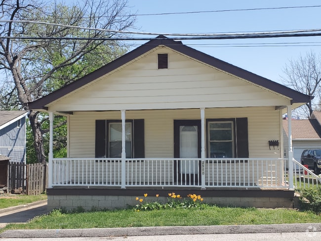 Building Photo - 2910 Endicott Ave