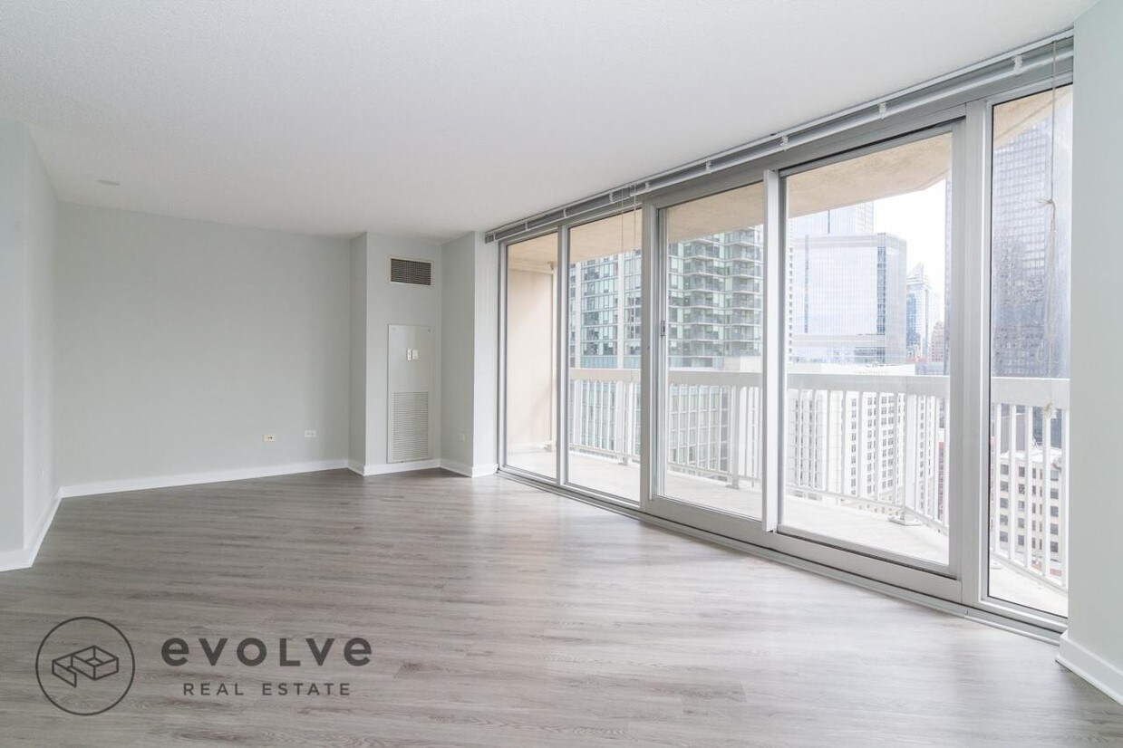 Foto principal - 540 N State St