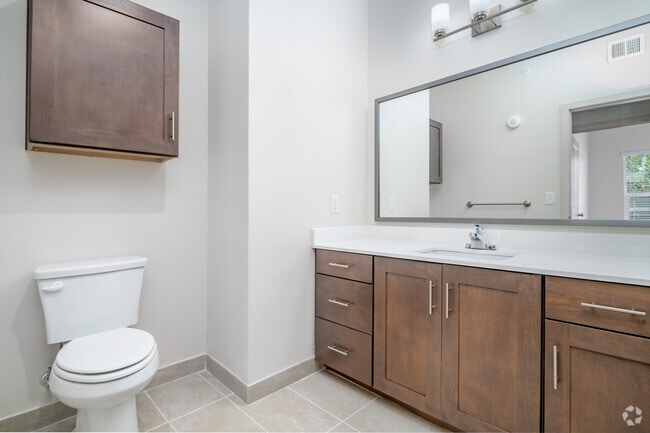 3BR, 2BA - 1192SF - Bathroom 1 - Village at the Loop
