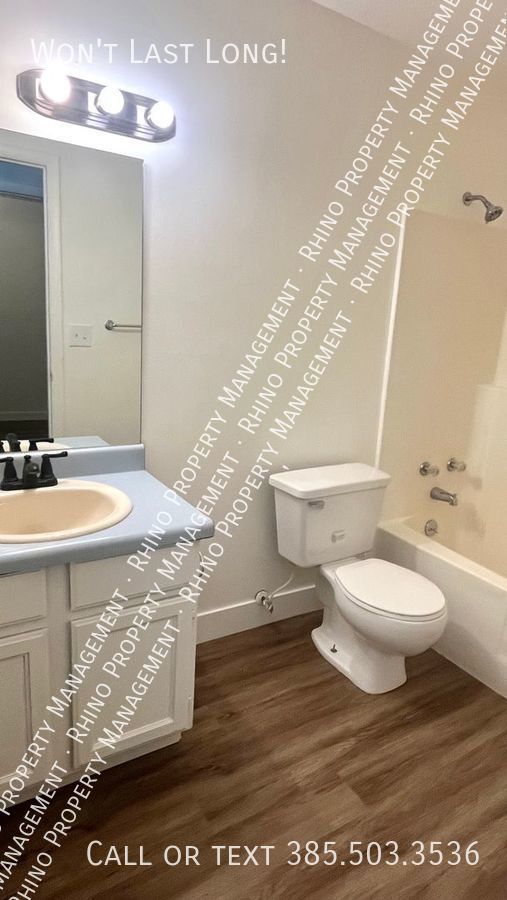 Foto del edificio - 2 Bedroom/2 Bathroom Apartment in Kearns