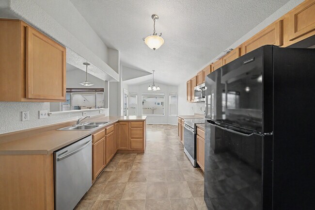 Foto del edificio - 6260 Roundup Butte St