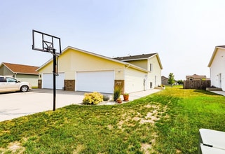 Building Photo - 1625 41st Ave S