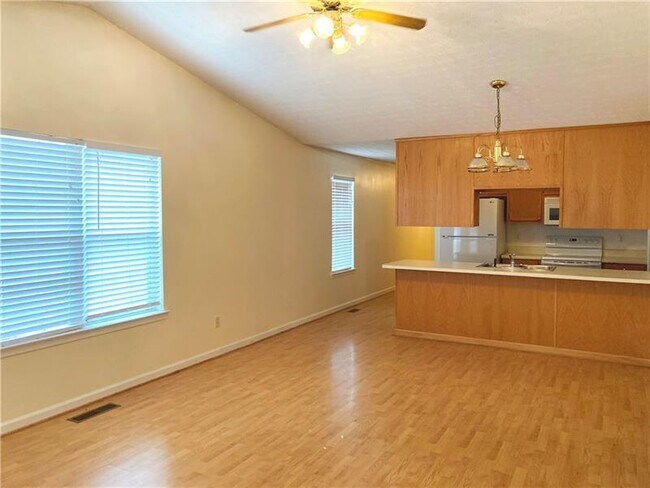 Foto del edificio - 3968 Hidden Hollow Dr