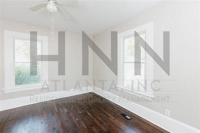 Foto del edificio - 3202 E Point St