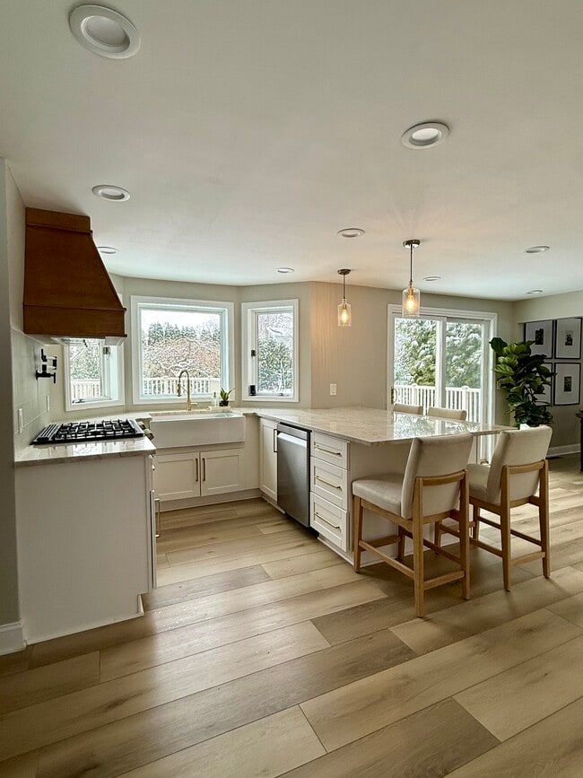 Building Photo - 41 Haskins Ln N