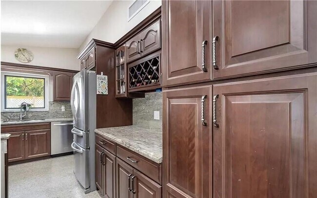 Foto del edificio - 2649 Nassau Ln