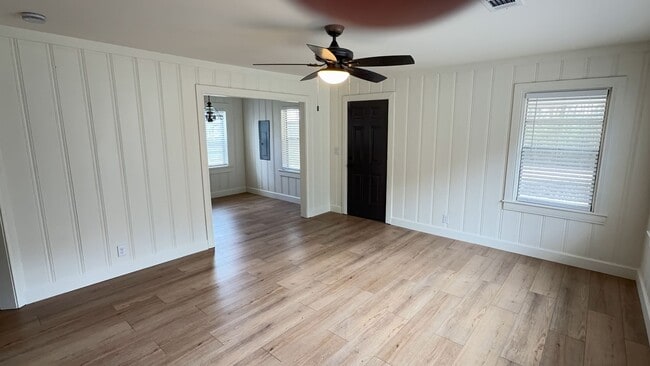 Building Photo - 2741 Pineapple Hwy