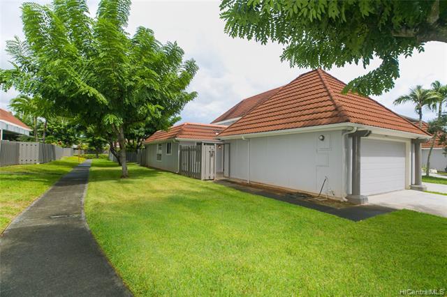 Building Photo - 527 Keolu Dr