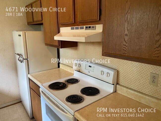 Foto del edificio - 4671 Woodview Cir