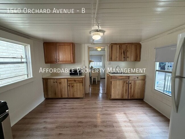 Building Photo - 1540 Orchard Ave