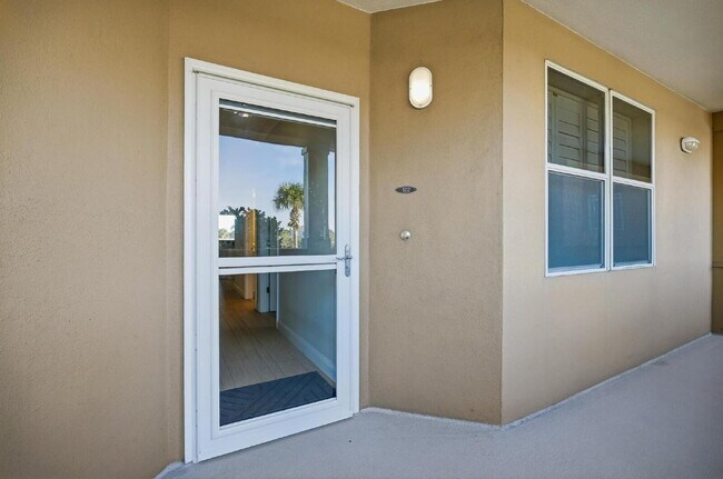 Foto del edificio - 60 Surfview Dr