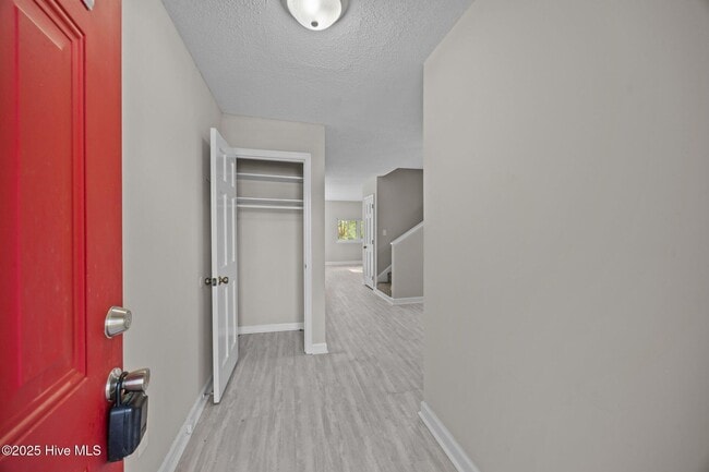 Building Photo - 125 Pirates Rd