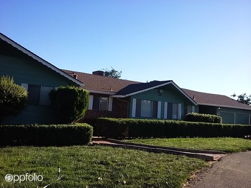 Primary Photo - 718 E Las Palmas Ave