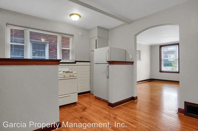 Building Photo - 3510 Lawn Ave