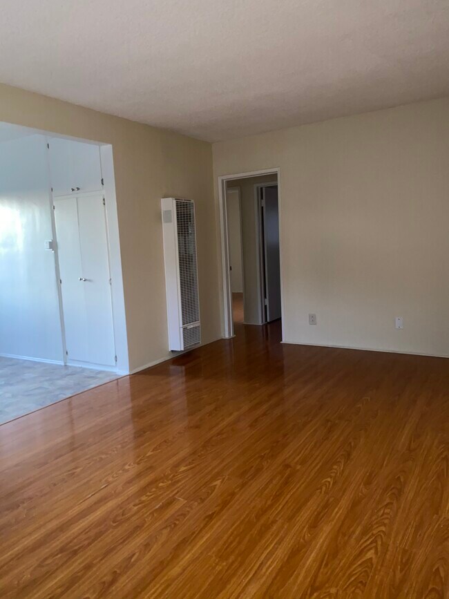 Foto del edificio - 1233 N Hoover St