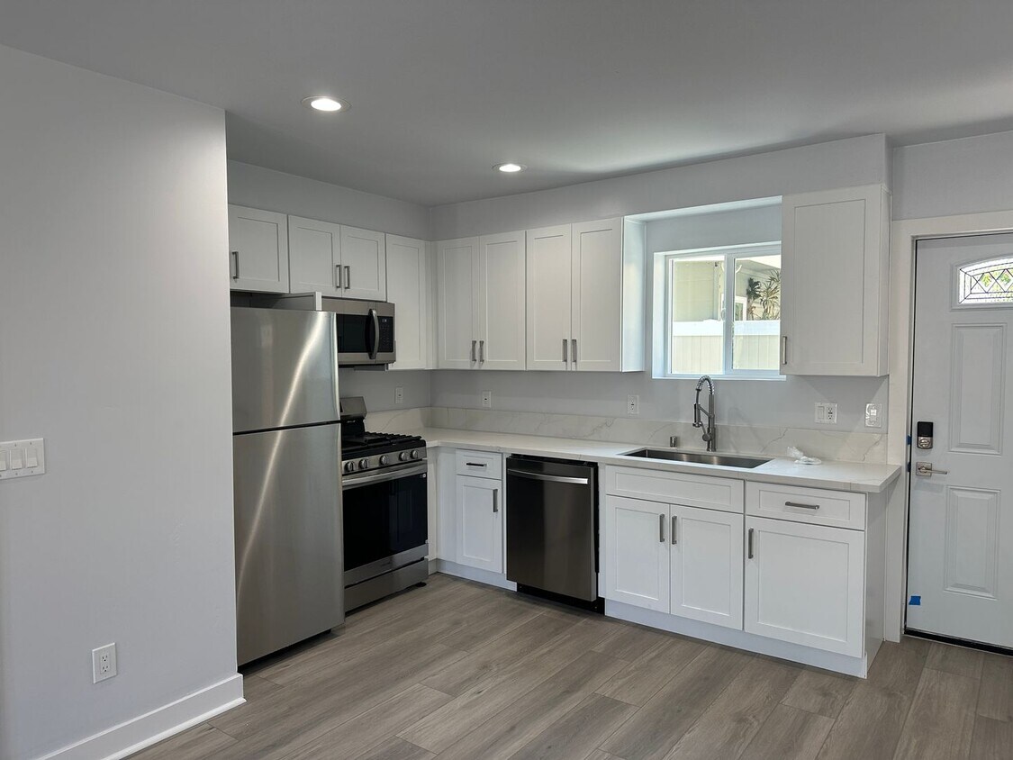 Foto principal - 1128-32 12th St