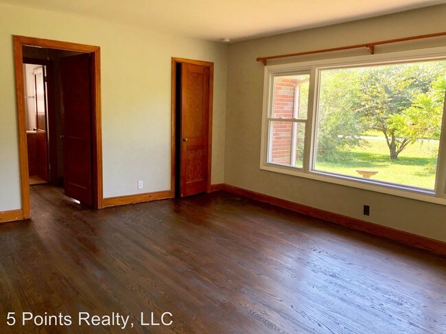 Foto del edificio - 3 br, 1.5 bath House - 701 Canton Pass