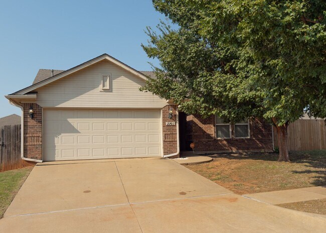 $500 OFF FIRST MONTHS RENT! Charming Corner-Lot Home in Edmond - $500 OFF FIRST MONTHS RENT! Charming Corner-Lot Home in Edmond