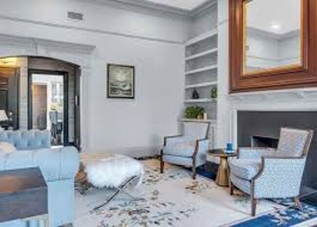 Building Photo - No brokers Fee, No Security Deposit, In-Un...