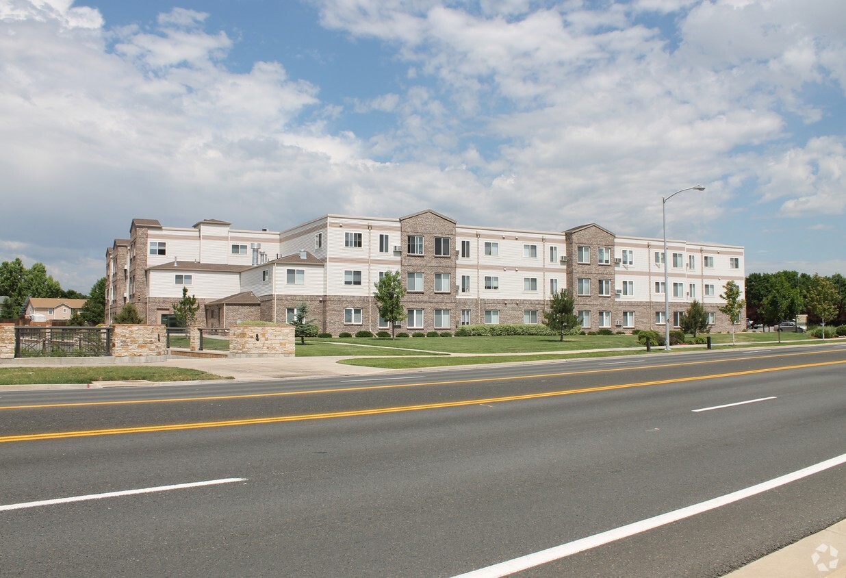 Primary Photo - Broomfield Greens