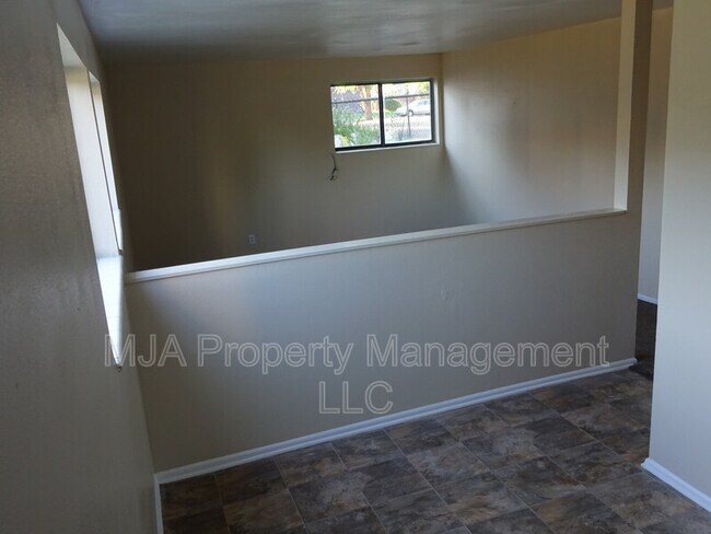 Foto del edificio - 4154 W 3280 S