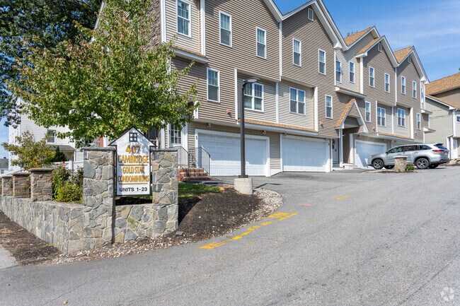 Alternar - 407 Cambridge St