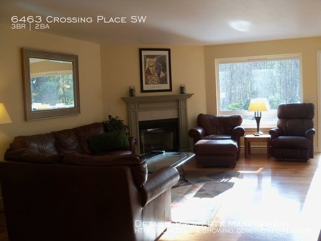 Building Photo - 3 Bedroom Rambler with fenced yard