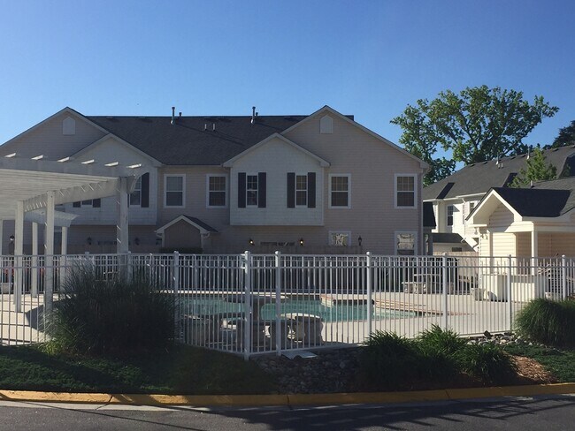 Foto del edificio - VILLAS AT BELLAMY