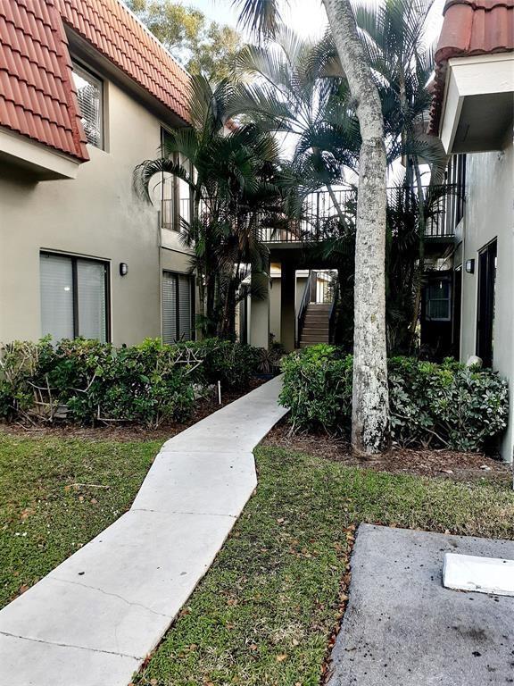 Primary Photo - 11374 Royal Palm Blvd
