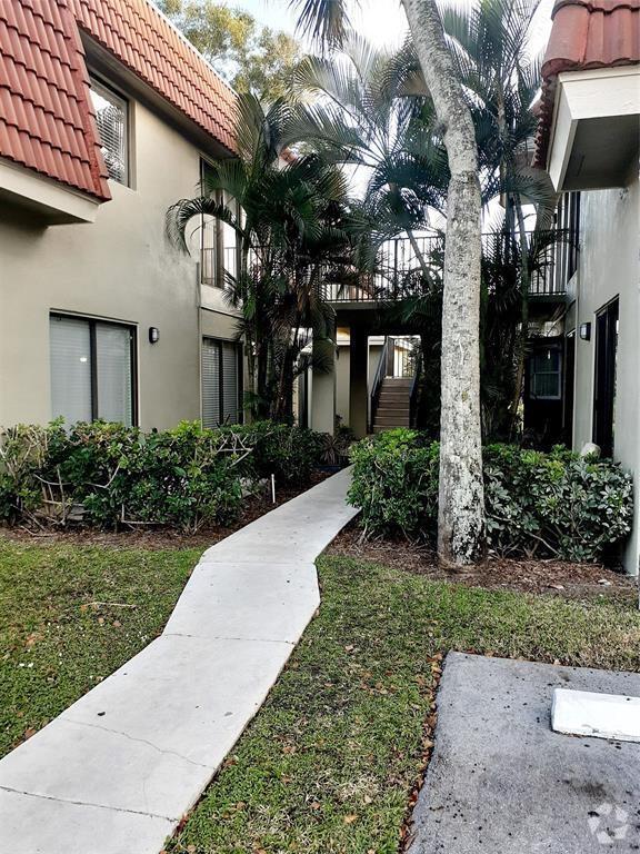 Building Photo - 11374 Royal Palm Blvd