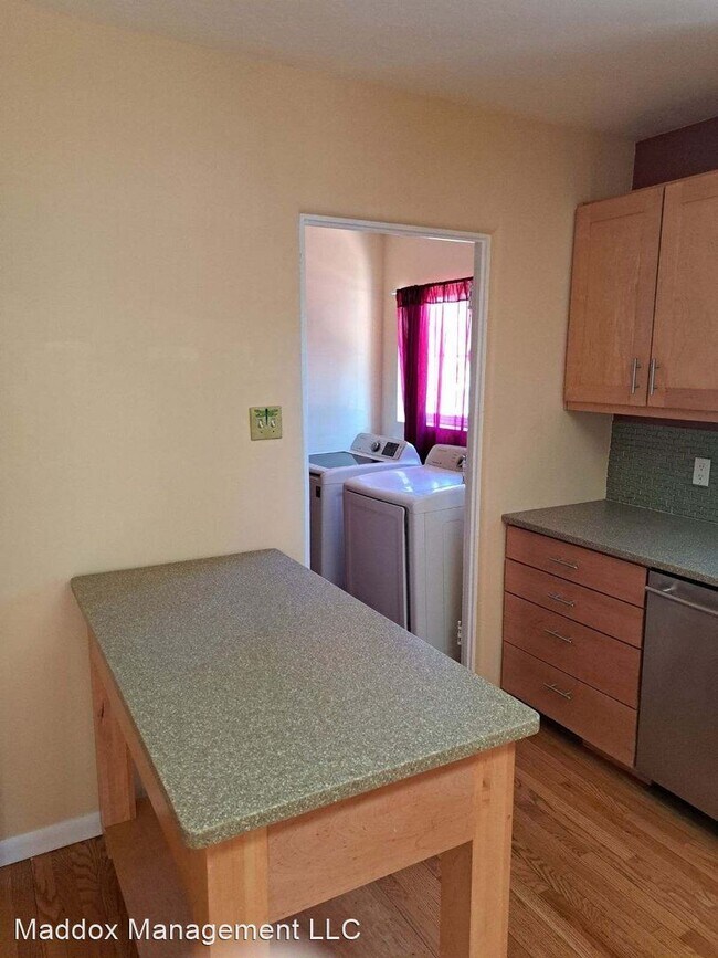 Foto del edificio - 2 br, 1 bath House - 401 Wellesley Drive SE