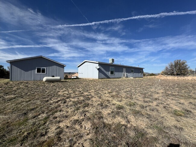 Foto del edificio - 37 Rd 2393