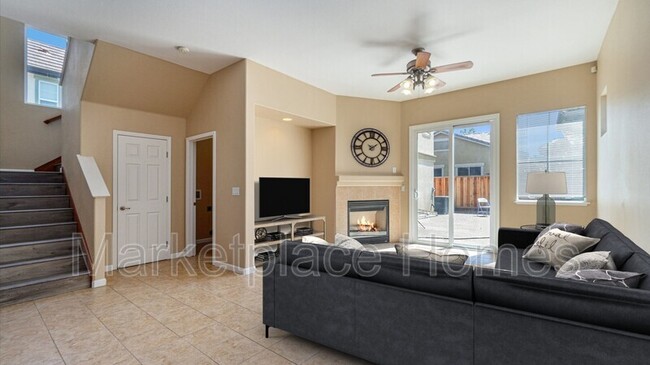Building Photo - 4312 Middlefield Dr