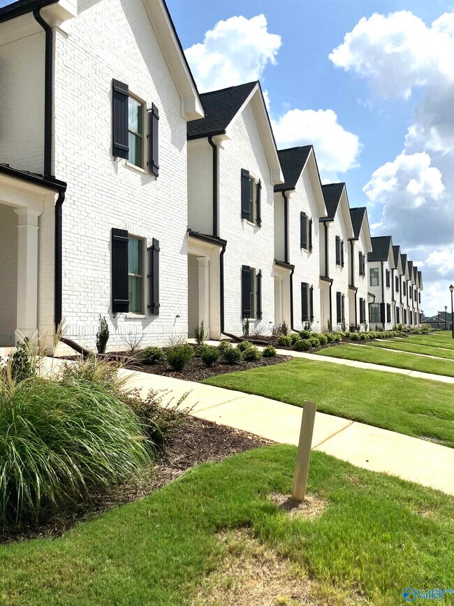 Building Photo - 315 Hay Rake Dr