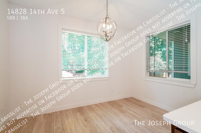Foto del edificio - 14828 14th Ave S