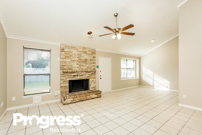 Building Photo - 11618 Woodbuck Trail