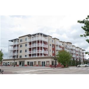 Building Photo - Barth & Gosset Manor