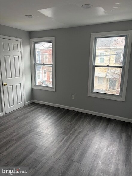 Building Photo - 75 Jersey St