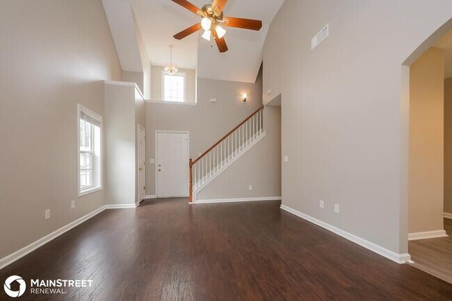 Foto del edificio - 8109 Green Garden Dr, Riverdale, GA 30296