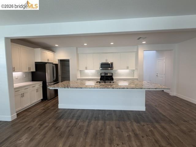 Building Photo - 9588 Pescadero Cir
