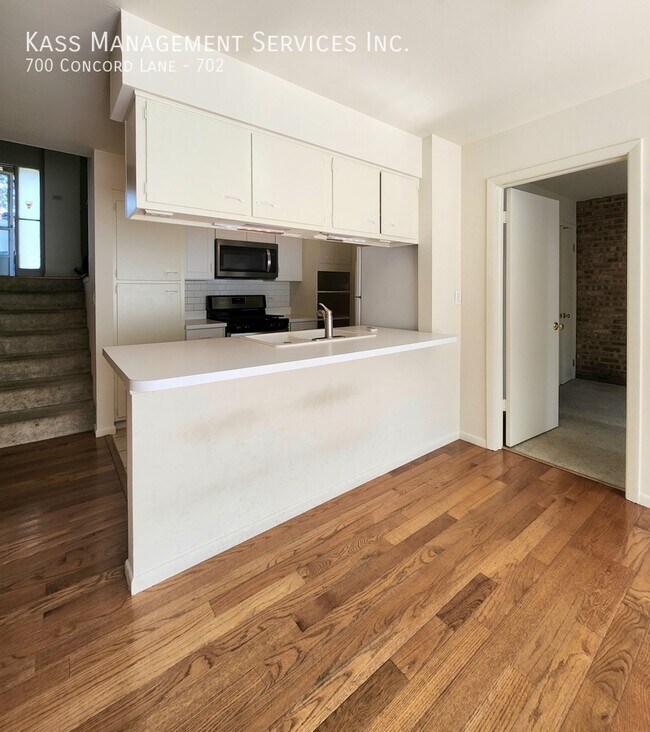 Foto del edificio - 700 Concord Ln