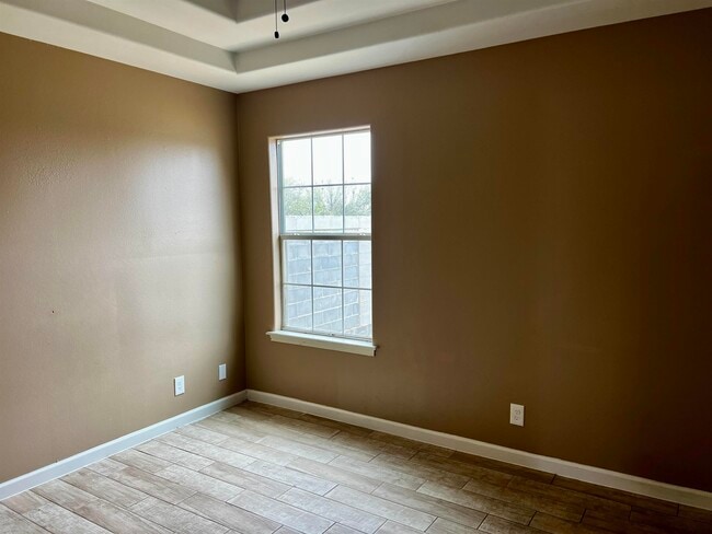 Building Photo - 3110 Cuernavaca Dr