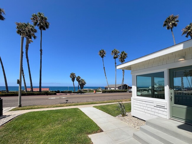 Foto del edificio - 1920's Charm with Ocean and Pier Views!!