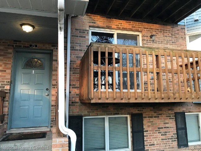 Foto del edificio - 273 Pinewood Cir
