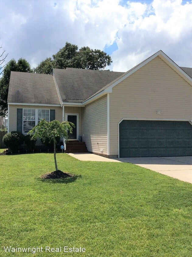 Primary Photo - 3 br, 2.5 bath House - 710 Laura St.