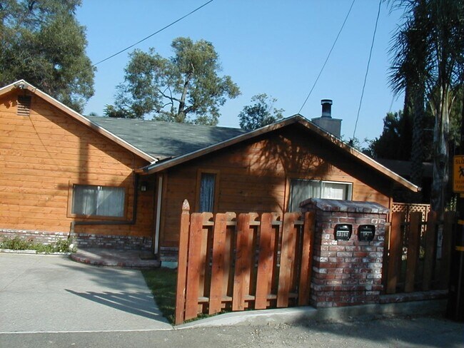 Foto del edificio - 23162 Smith Rd