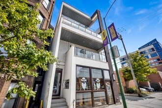 Building Photo - 1617 N Ashland Ave