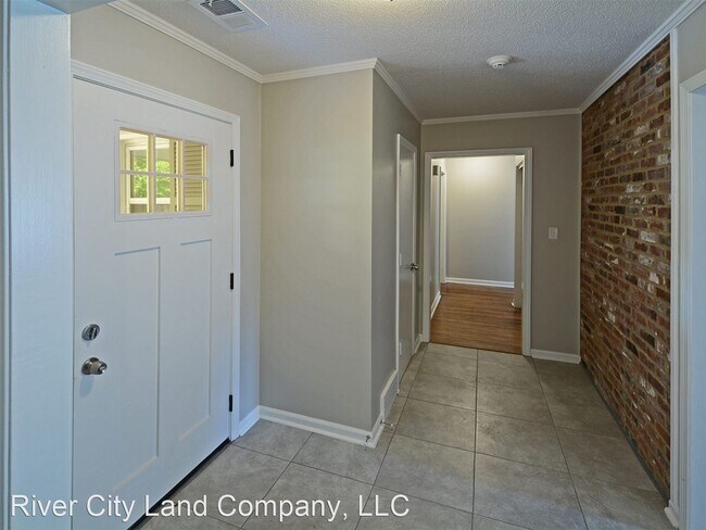 Building Photo - 5 br, 2.5 bath House - 7227 Poplar Pike
