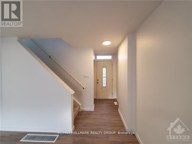 Building Photo - 12 Tybalt Crescent