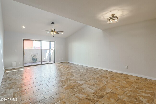 Foto del edificio - 2940 N 38th St